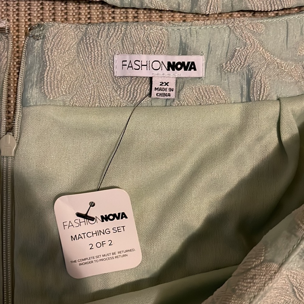 Fashion Nova Summer Two piece - Picture 2 of 3